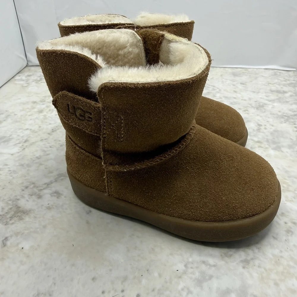 UGG Keelan Toddler Boots Chestnut Sheepskin Suede Hook & Loop US 4/5